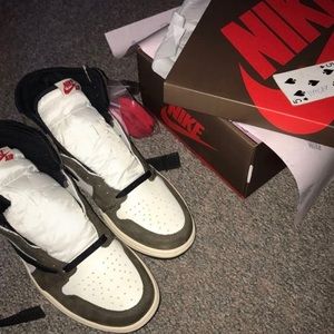Travis Scott Jordan 1 high tops